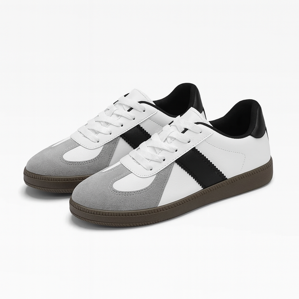 Nova Low-Top Sneakers